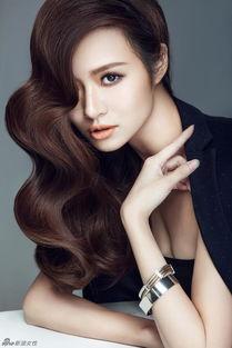 国产女神嫩模在线,青春魅力，时尚风采尽展无遗