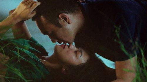 国产夜电影在线观看,沉浸式光影之旅，在线解锁精彩瞬间